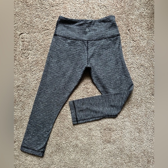 Lululemon Capri - Picture 3 of 3